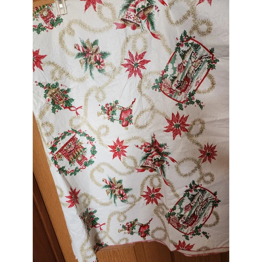 Plastic Christmas Table Cloth Size‎ 66